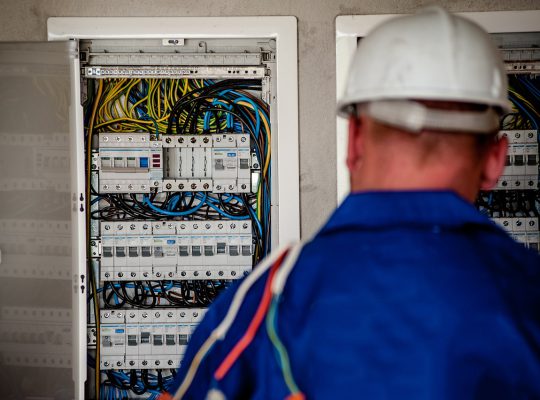 Ile kosztuje instalacja elektryczna
