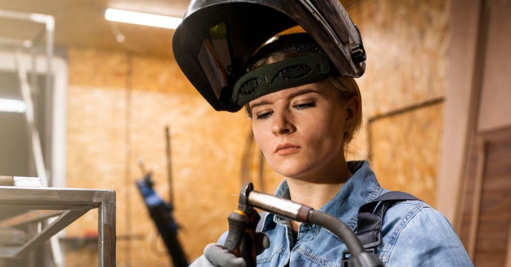 kobiety w świecie spawanie